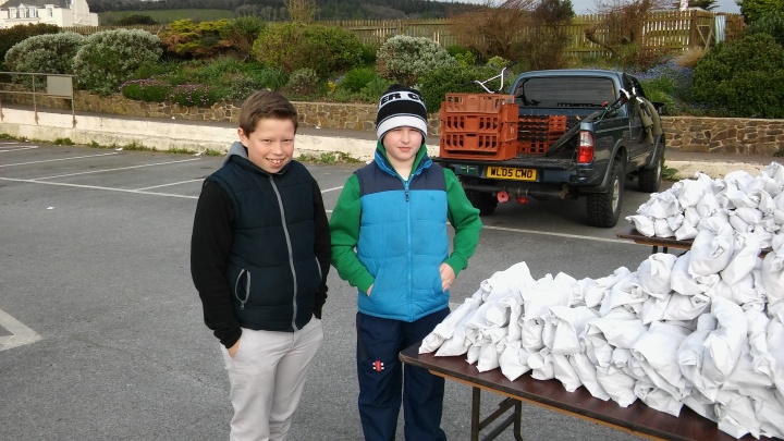 hot cross buns sidmouth ethan and harry